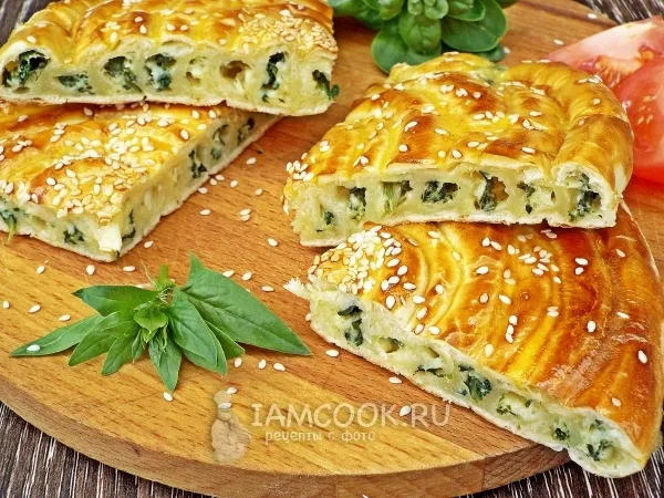 Фото блюда: Пирог «Улитка» со шпинатом, сыром и яйцом