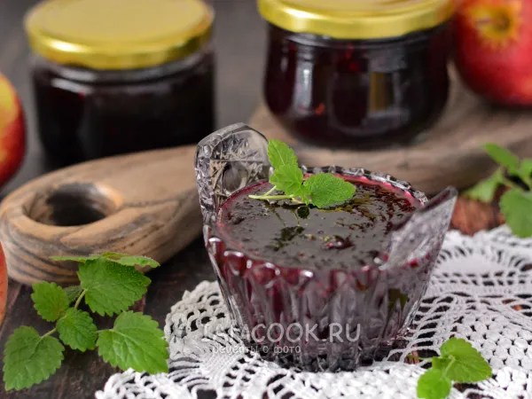 Фото блюда: Джем из яблок и черной смородины