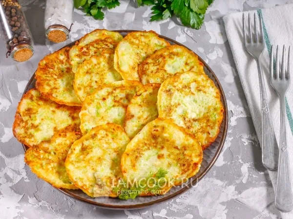 Фото готового блюда: Кабачковые оладьи с рикоттой