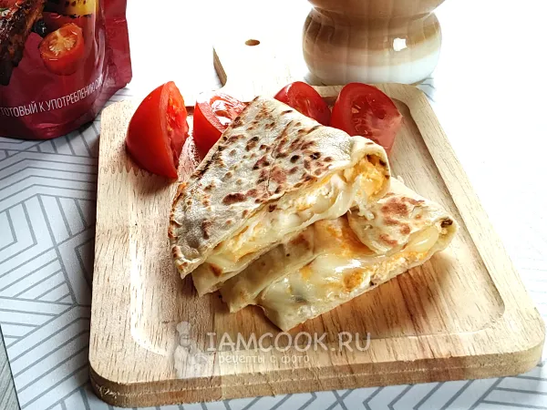 Фото блюда: Лепешка роти с яйцом и сыром