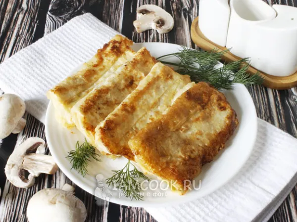 Фото готового блюда: Пирожки-рулетики из лаваша с грибами и сыром (на сковороде)