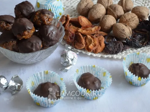 Фото готового блюда: Конфеты из сухофруктов