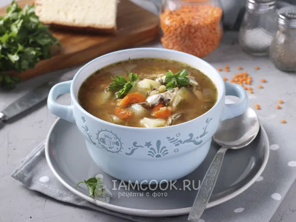 Фото готового блюда: Картофельный суп с килькой и чечевицей