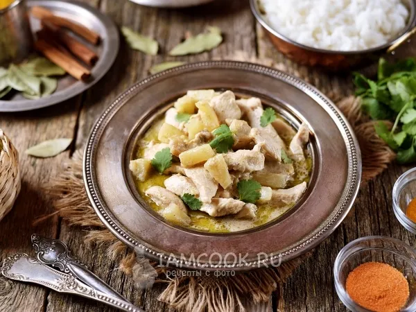 Фото готового блюда: Курица карри с ананасами