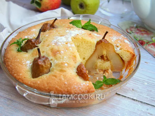 Фото готового блюда: Пирог с целыми грушами