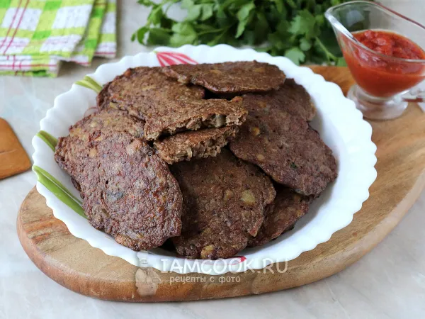 Фото блюда: Печёночные оладьи с грибами