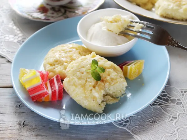 Фото готового блюда: Сырники с бананом в пароварке