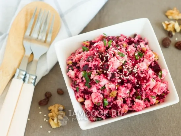 Фото готового блюда: Кускус со свеклой и адыгейским сыром