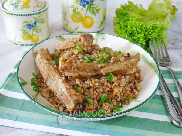 Фото готового блюда: Свиные ребра с гречкой