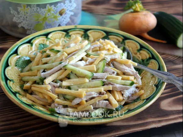 Фото блюда: Салат из репы с мясом курицы