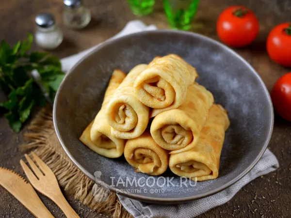 Фото готового блюда: Начинка для блинов с рубленой селедкой и яйцом