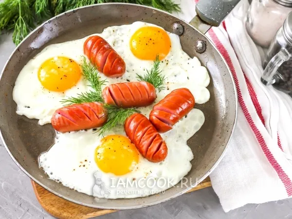 Фото блюда: Яичница с сосисками