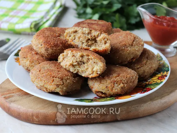 Фото готового блюда: Котлеты из гречки с луком и морковью