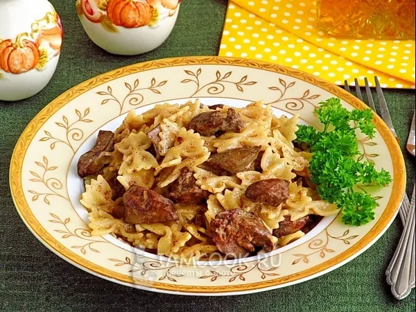 Фото готового блюда: Паста с куриной печенью в мультиварке