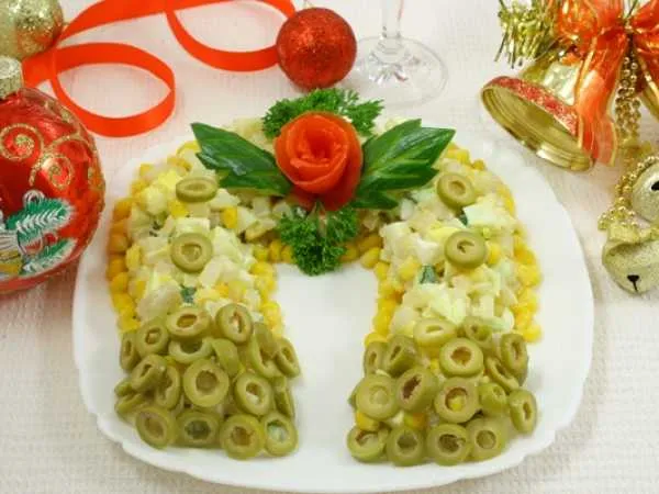 Фото готового блюда: Салат «Подкова»