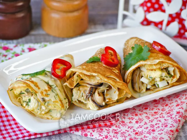 Фото готового блюда: Салат в блинах (идея для подачи любого салата)