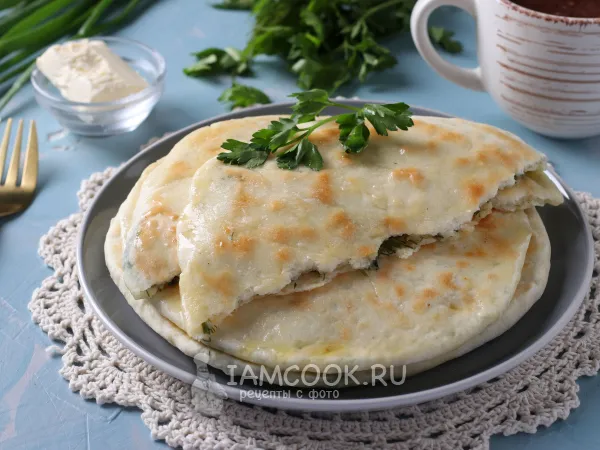 Фото блюда: Хачапури с брынзой на сковороде