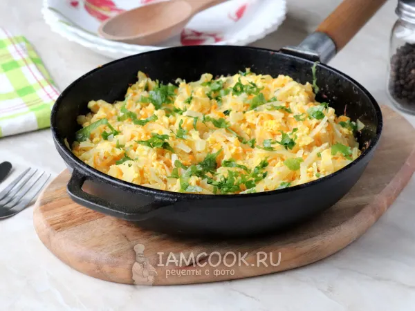 Фото блюда: Тушеная капуста с яйцом