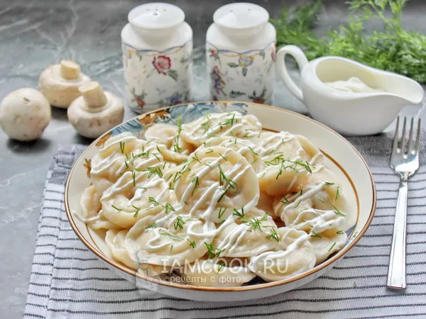 Фото блюда: Пельмени с картошкой и грибами