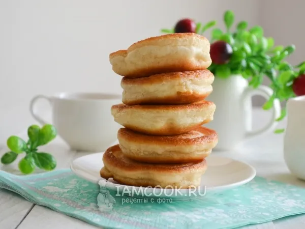 Фото блюда: Пышные оладьи на кефире и дрожжах