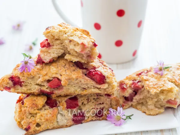 Фото блюда: Сконы с клубникой