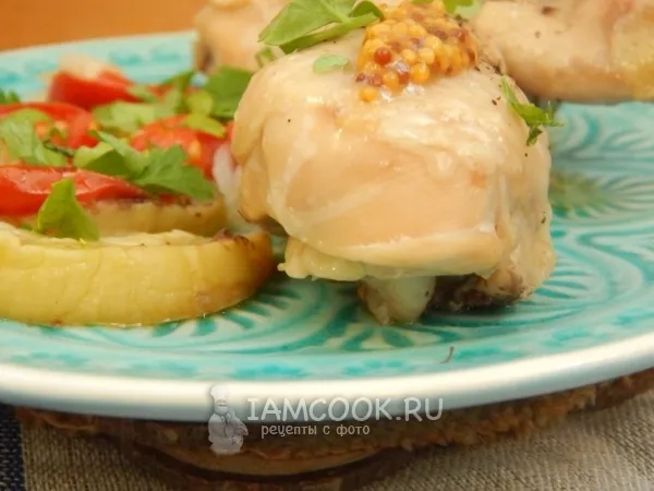 Фото блюда: Куриные голени на овощной подушке