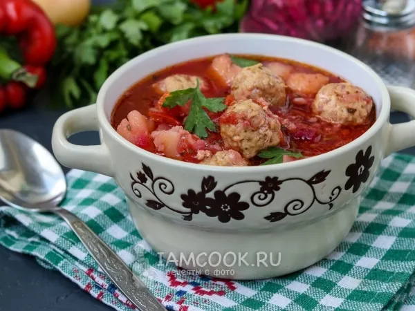 Фото блюда: Свекольный суп с фрикадельками