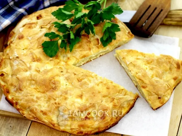 Фото готового блюда: Баница по-болгарски с брынзой