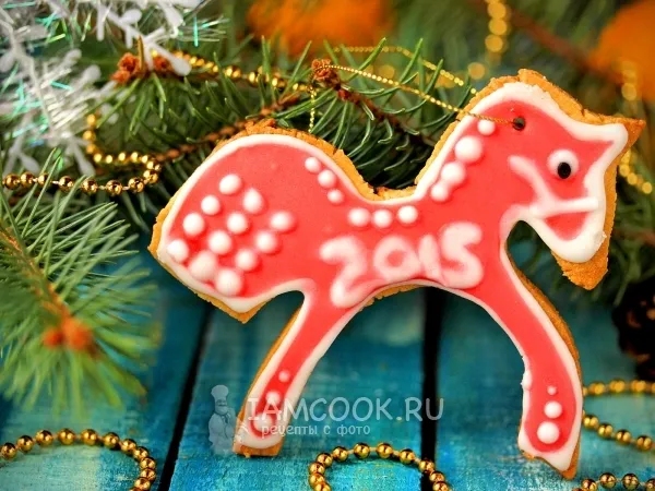 Фото готового блюда: Новогоднее печенье «Лошадка» на ёлку