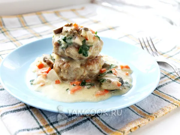 Фото готового блюда: Биточки по-селянски