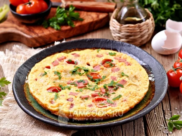 Фото готового блюда: Омлет с колбасой в мультиварке