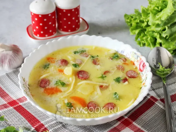 Фото блюда: Суп с охотничьими колбасками и плавленым сыром