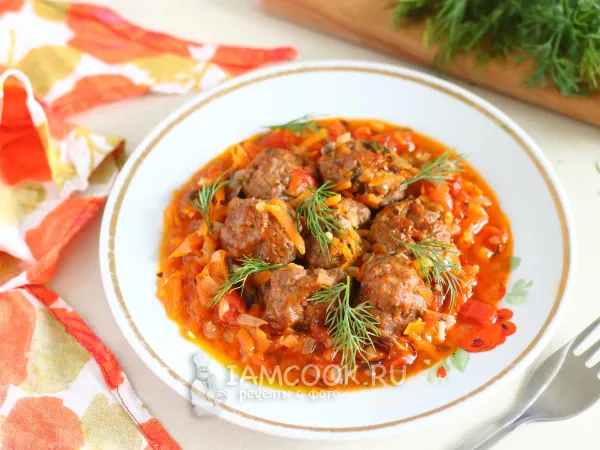 Фото готового блюда: Куриные фрикадельки в томатном соусе