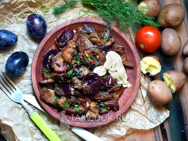 Фото блюда: Мясо, тушенное со сливами