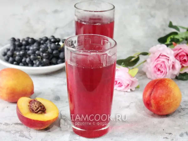 Фото блюда: Компот из нектаринов и винограда