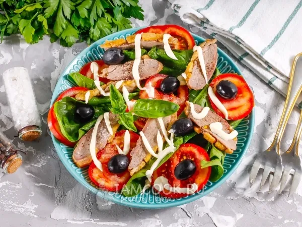 Фото блюда: Салат с запеченной утиной грудкой