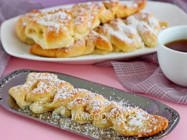 Фото готового блюда: Мини-коса с яблоками