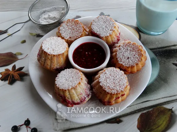 Фото блюда: Кексы с малиновым вареньем в духовке