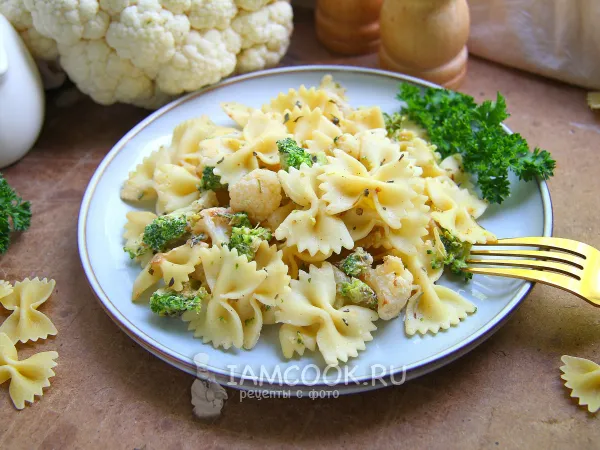 Фото блюда: Макароны с брокколи и цветной капустой