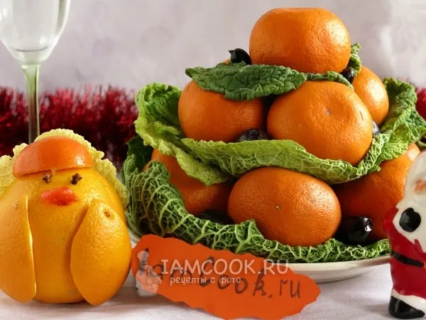 Фото блюда: Цыплята и елка из мандаринов