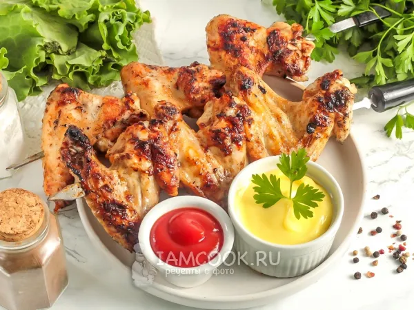 Фото готового блюда: Куриные крылышки в майонезе на мангале