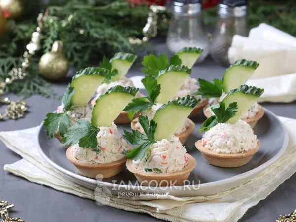 Фото готового блюда: Тарталетки с крабовыми палочками и творожным сыром