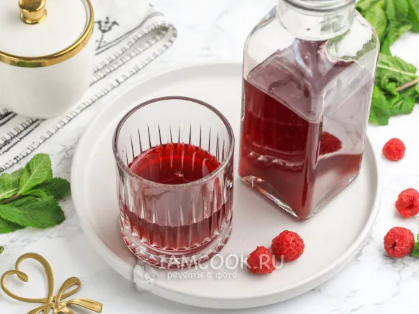 Фото блюда: Малиновая настойка на водке