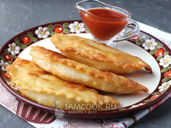 Фото блюда: Хрустящие чебуреки с пузырьками из теста на кипятке