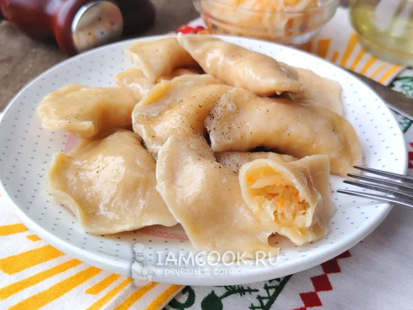 Фото блюда: Вареники с капустой свежей и квашеной