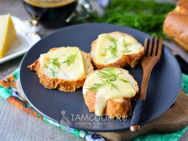 Фото готового блюда: Тосты с сыром на сковороде