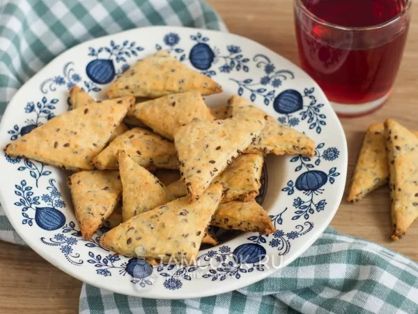 Фото готового блюда: Соленые крекеры с семенами льна