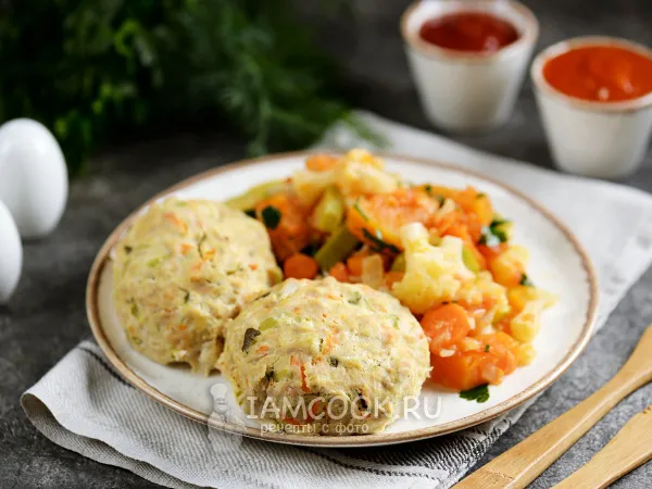 Фото готового блюда: Котлеты из индейки с кабачком на пару