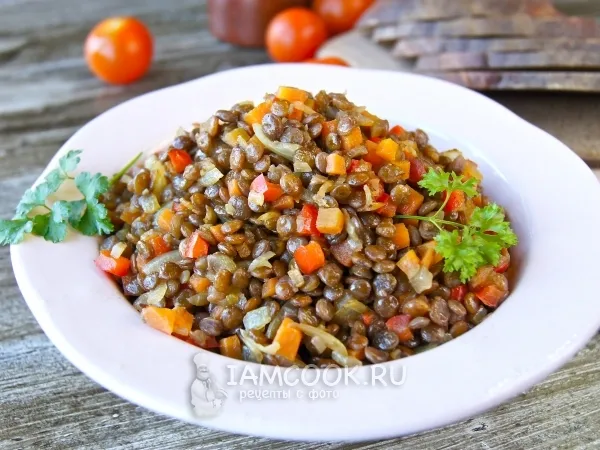 Фото готового блюда: Чечевица с овощами