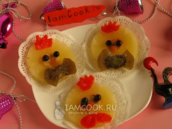 Фото блюда: Десертное ананасовое кольцо «Цыплёнок»